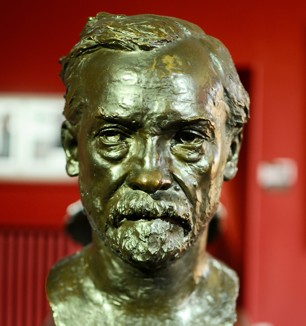 Louis Pasteur. Alfred Boucher.
