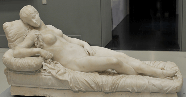 Vénus couchée. Lorenzo Bartolini.