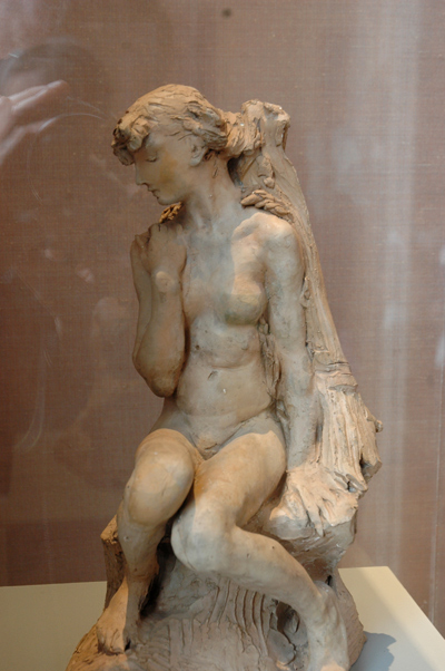 Jeune fille à la gerbe. Auguste Rodin.