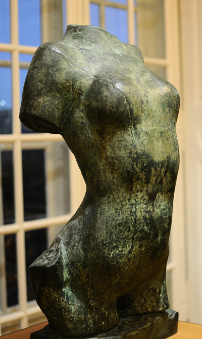 Torse de Jeune femme. Auguste Rodin.
