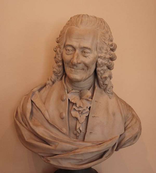 Voltaire. Jean Baptiste Carpeaux