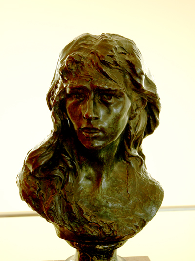 Rose  Beuret en mignon. Auguste Rodin.